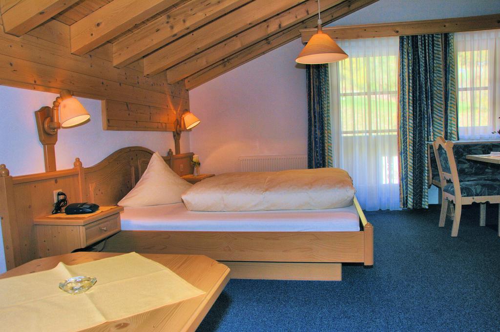 Hotel Camona & Apart Walserhof ซัมเนาน์ ภายนอก รูปภาพ
