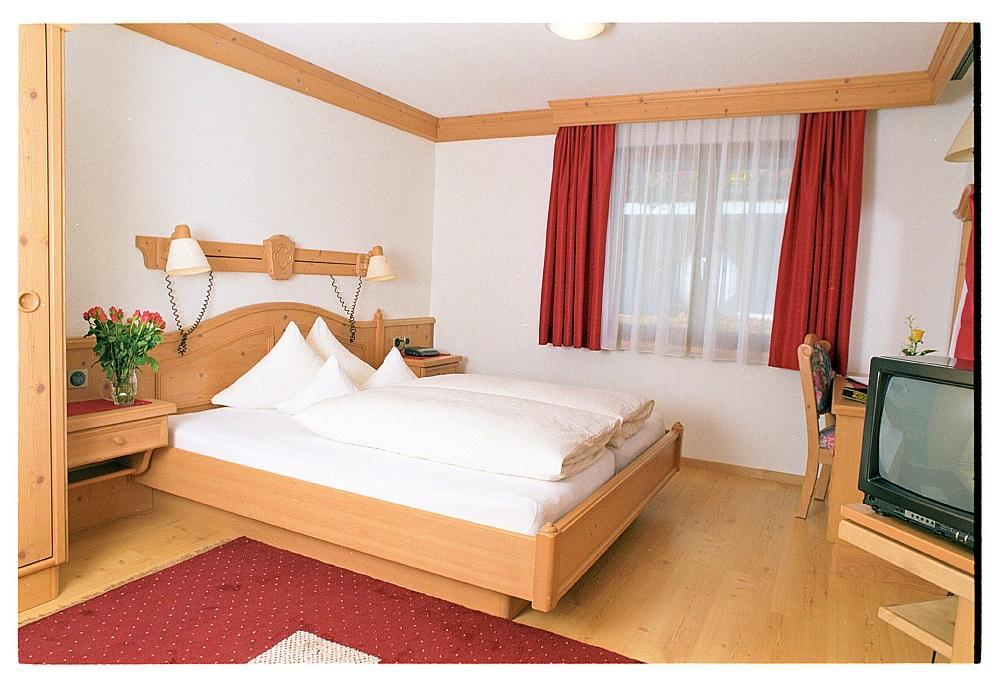 Hotel Camona & Apart Walserhof ซัมเนาน์ ภายนอก รูปภาพ